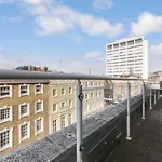 Large Luxurious Central Private Terrace - For 6