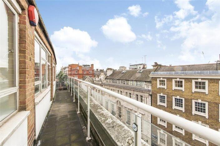 Apartment Large Luxurious Private Terrace - For 6 London